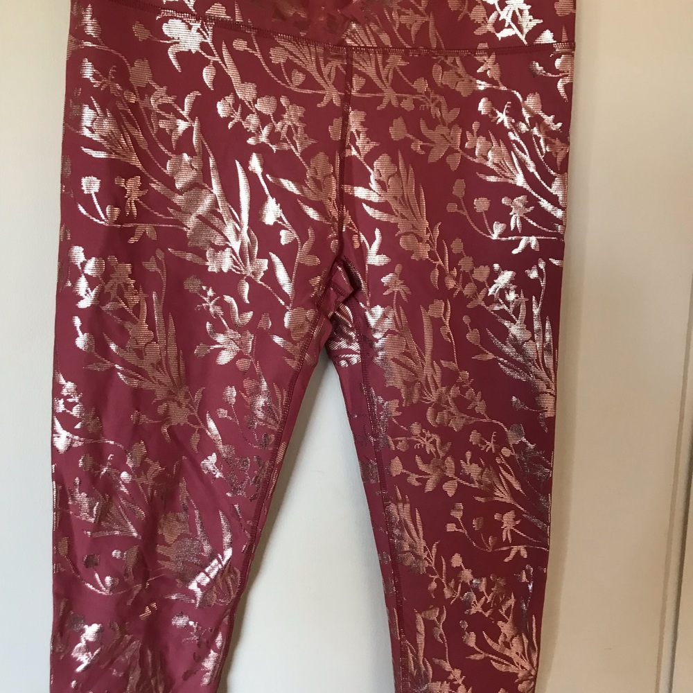 Fabletics gorgeous gold and pink capris.
